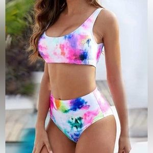 NWT Women’s High Waisted Bikini Tie Dye
Bandeau Top Rainbow Sports Style